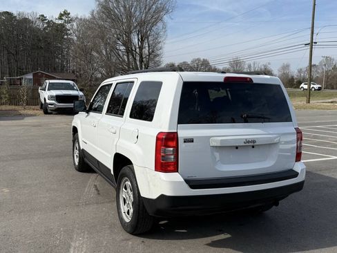 Used 2016 Jeep Patriot Sport w/ Power Value Group FWD image 5