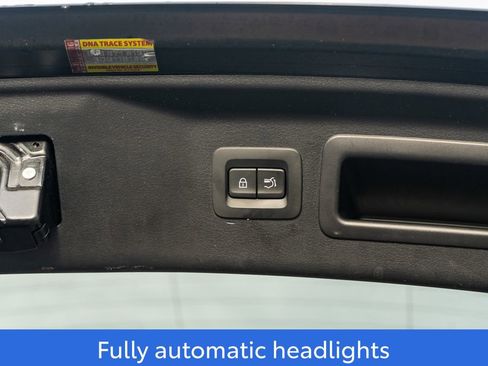 Used 2024 MAZDA CX-90 Plug-In Hybrid w/ Preferred image 11