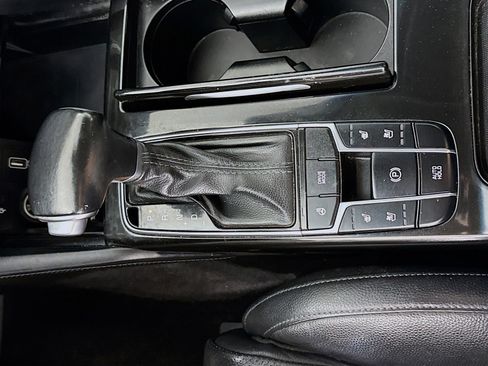 Used 2017 Kia Cadenza Technology FWD image 20