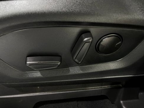 Used 2021 Ford Explorer Limited w/ Hybrid Equipment Group 310A AWD/4WD image 17