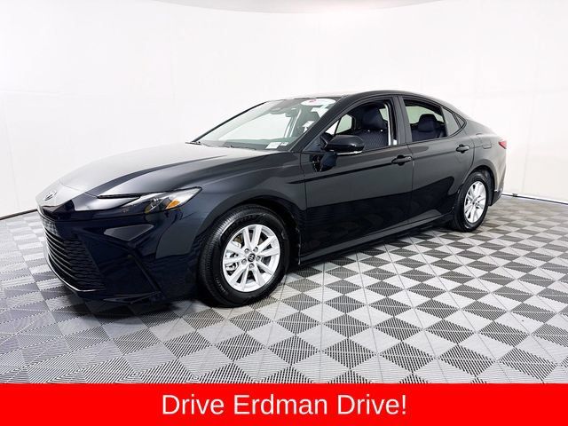 Used 2026 Toyota Camry LE w/ Convenience Package FWD image 3