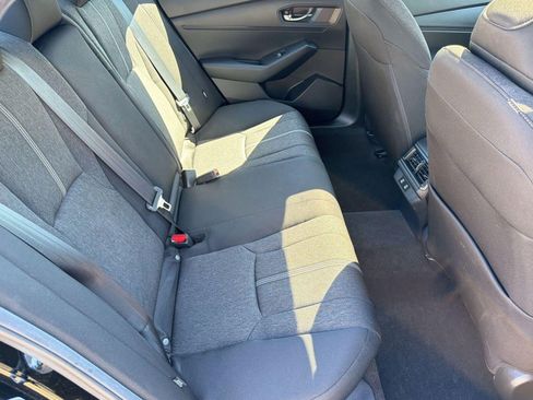 Used 2025 Honda Accord Sport image 27