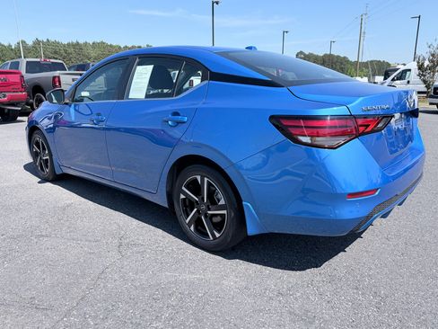Used 2025 Nissan Sentra SV FWD image 7