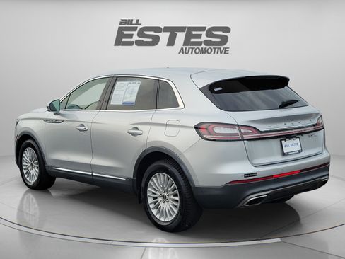 Used 2019 Lincoln Nautilus Premier AWD/4WD image 2