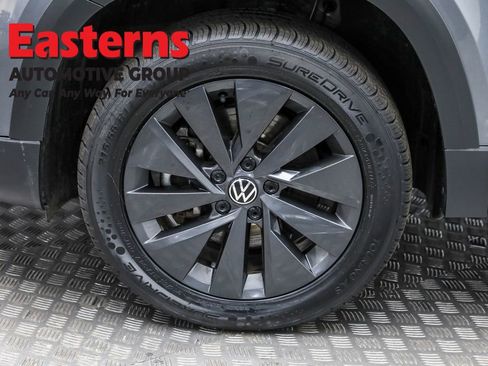 Used 2024 Volkswagen Taos S image 31