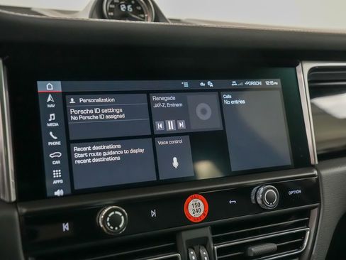 New 2026 Porsche Macan Turbo image 30