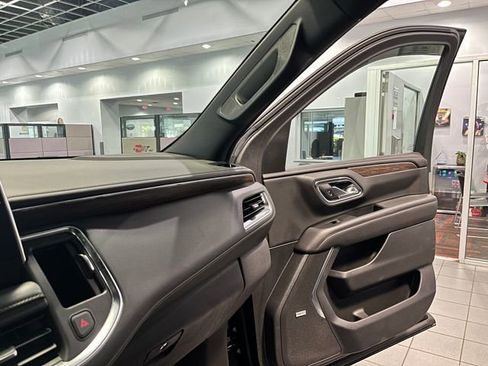 Used 2022 Chevrolet Tahoe High Country AWD/4WD image 24