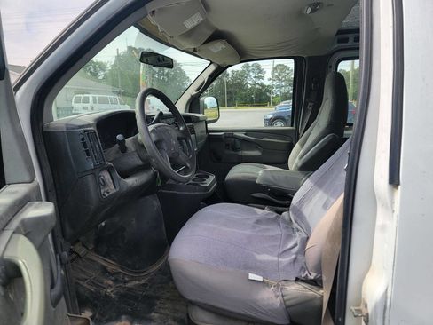 Used 2007 Chevrolet Express 1500 RWD image 11