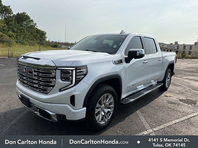 Used 2024 GMC Sierra 1500 Denali w/ Technology Package AWD/4WD image 3