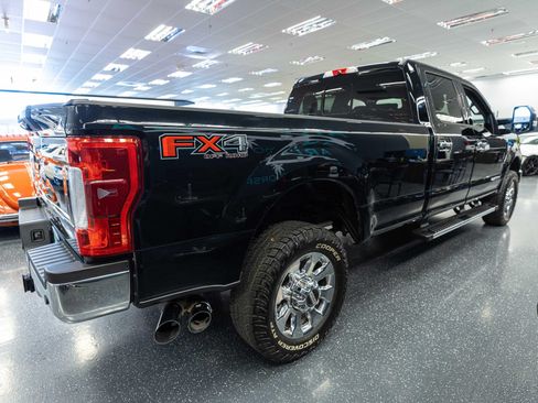 Used 2017 Ford F350 Lariat w/ Chrome Package AWD/4WD image 5