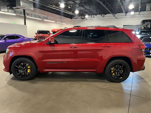 Used 2018 Jeep Grand Cherokee Trackhawk AWD/4WD image 8