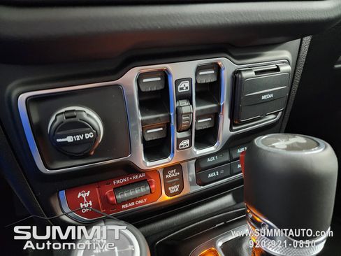 New 2026 Jeep Wrangler Unlimited Rubicon w/ Safety Group image 47