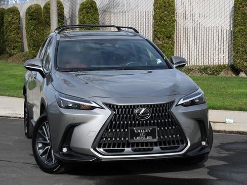 Used 2025 Lexus NX 350h AWD w/ Premium Package image 2