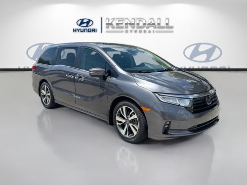 Used 2023 Honda Odyssey Touring image 1