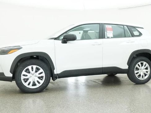 New 2026 Toyota Corolla Cross L image 18