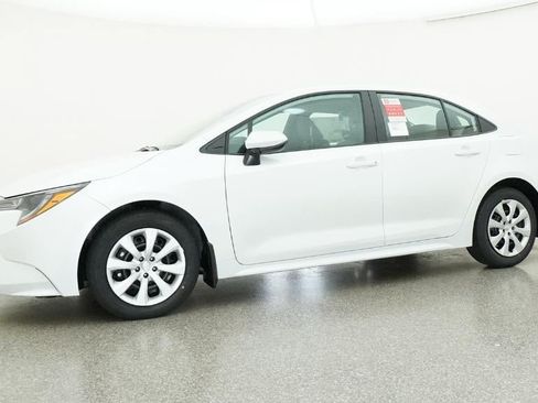 New 2026 Toyota Corolla LE FWD image 18
