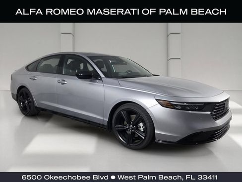 Used 2025 Honda Accord Sport image 1