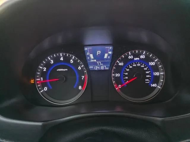 Used 2014 Hyundai Accent SE w/ Option Group 3 FWD image 15