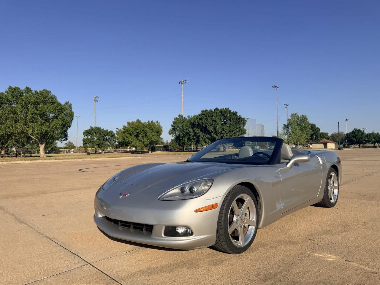 Used 2005 Chevrolet Corvette Convertible w/ Preferred Equipment Group RWD image 28