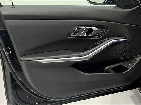 Used 2022 BMW 330i xDrive Sedan image 19