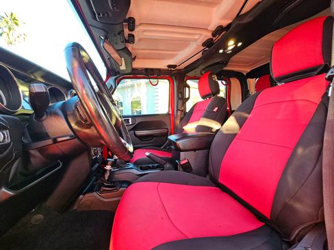 Used 2020 Jeep Gladiator Sport w/ Quick Order Package 24S image 15