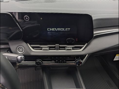 New 2026 Chevrolet Equinox LT w/ Midnight Edition AWD/4WD image 22