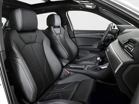 New 2025 Audi Q3 2.0T Premium image 11