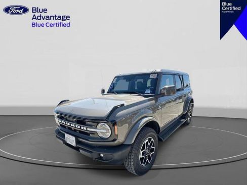 Certified 2025 Ford Bronco Outer Banks AWD/4WD image 1