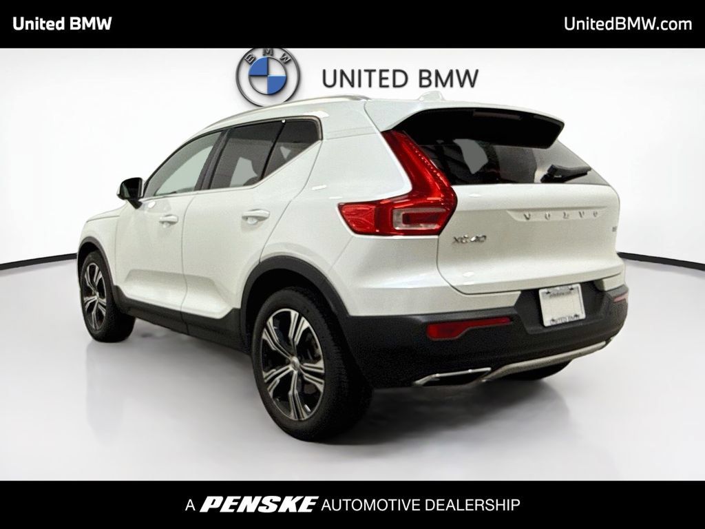 Used 2020 Volvo XC40 T4 Inscription w/ Protection Package FWD image 7