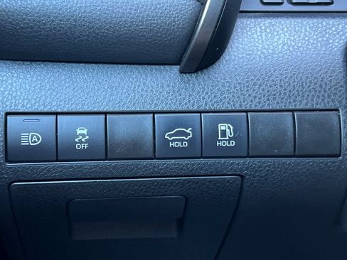 Used 2021 Toyota Camry SE FWD image 27
