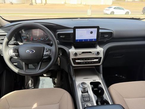 Used 2022 Ford Explorer 4WD image 31