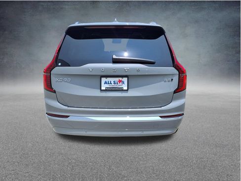 New 2026 Volvo XC90 B5 Plus w/ Protection Package Premier AWD/4WD image 7