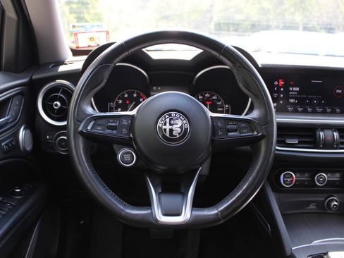 Used 2020 Alfa Romeo Stelvio Ti w/ Active Blind Spot Package AWD/4WD image 41
