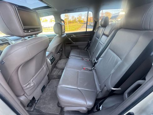 Used 2010 Lexus GX 460 image 13
