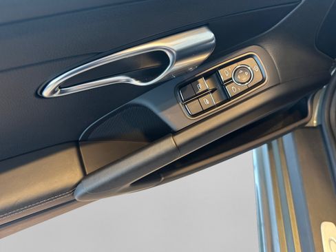 Used 2025 Porsche 718 Cayman S RWD image 11