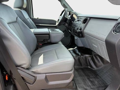 Used 2015 Ford F250 XL AWD/4WD image 9