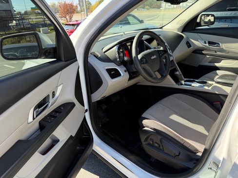 Used 2017 GMC Terrain SLE image 7