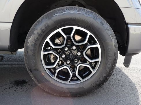 Used 2022 Ford F150 XLT w/ Equipment Group 302A High image 11