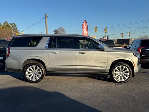 New 2025 Chevrolet Suburban Premier image 2