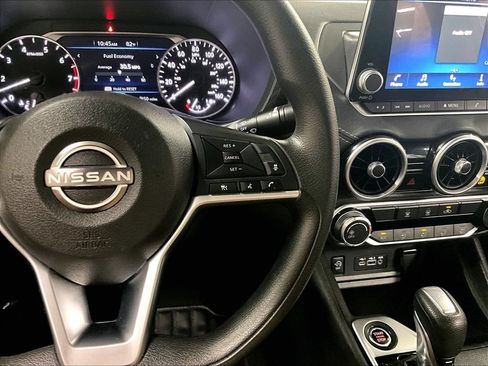 Used 2024 Nissan Sentra SV FWD image 23