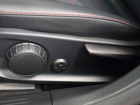 Used 2022 Mercedes-Benz CLA 250 4MATIC image 34