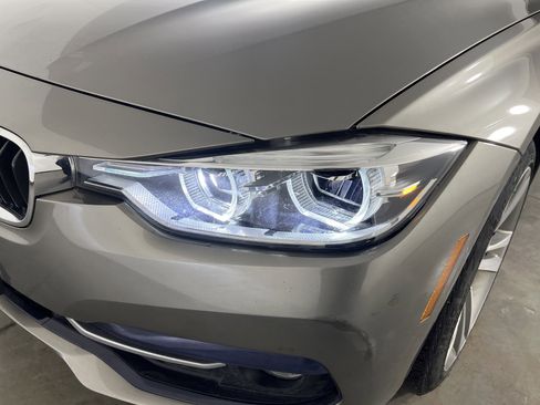 Used 2018 BMW 330i xDrive Sedan w/ Premium Package image 26