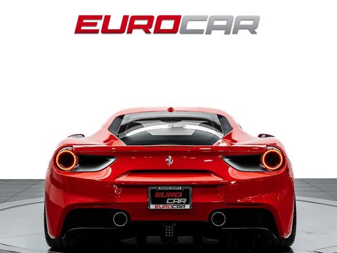 Used 2019 Ferrari 488 GTB RWD image 4