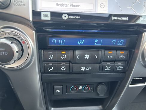 Used 2021 Toyota 4Runner Limited AWD/4WD image 31