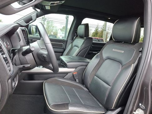 Used 2024 RAM 1500 Laramie image 24