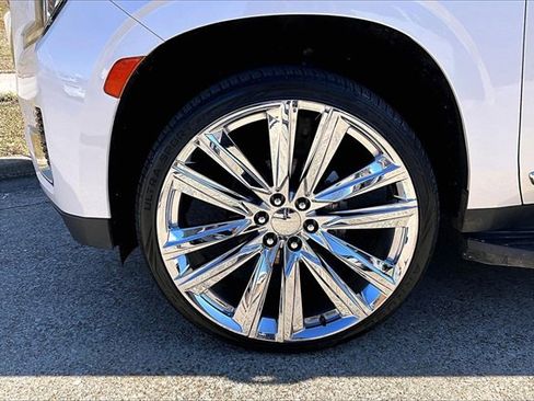 Used 2021 GMC Yukon SLT w/ SLT Luxury Plus Package image 29