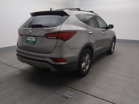 Used 2017 Hyundai Santa Fe Sport image 7