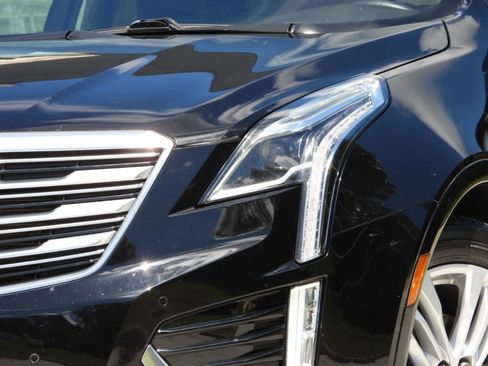 Used 2018 Cadillac XT5 Premium Luxury w/ LPO, Wheel Lock Package AWD/4WD image 3