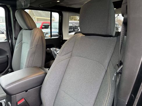 New 2026 Jeep Wrangler Unlimited Sport image 9