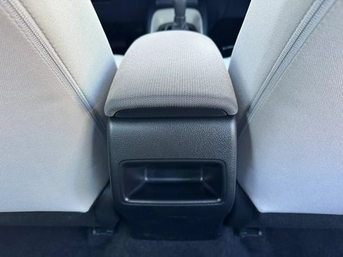 Used 2022 Toyota Corolla L FWD image 25